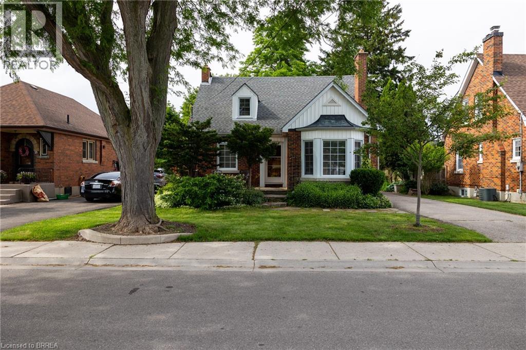 21 BALDWIN Avenue, Brantford, Ontario