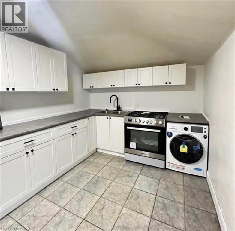 216 John Street N Unit# Upper Unit, Hamilton, Ontario  L8L 4P5 - Photo 1 - 40841964