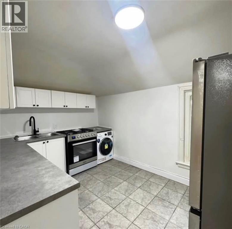 216 John Street N Unit# Upper Unit, Hamilton, Ontario  L8L 4P5 - Photo 6 - 40841964