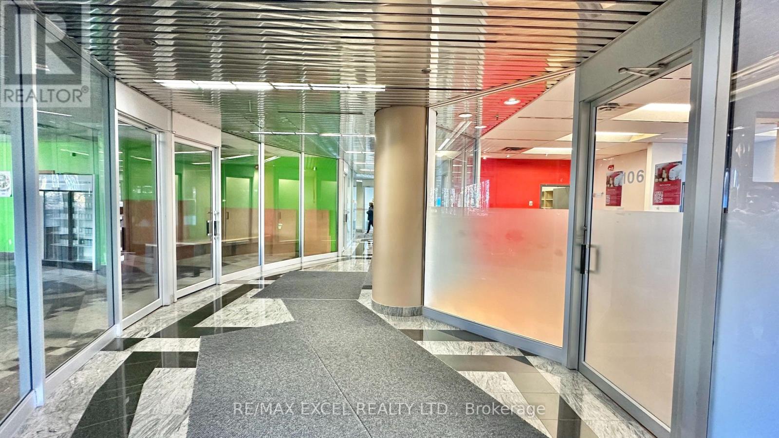 109a - 55 Town Centre Court, Toronto, Ontario  M1P 4X4 - Photo 2 - E13492350