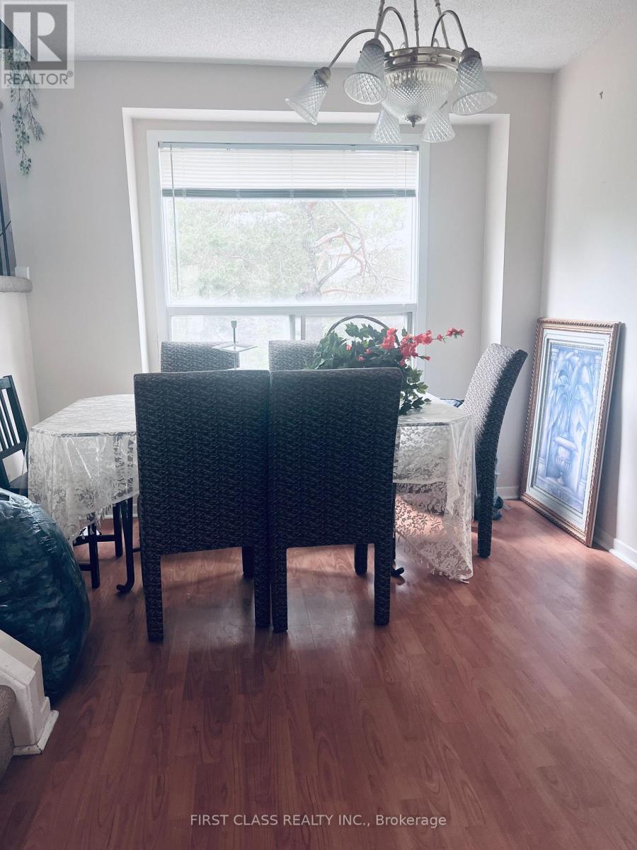 53 Spring Forest Square, Toronto, Ontario  M1S 4X3 - Photo 6 - E13492352