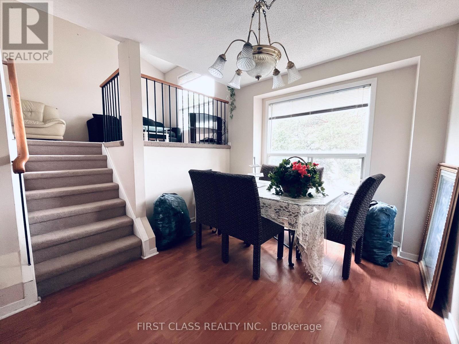 53 Spring Forest Square, Toronto, Ontario  M1S 4X3 - Photo 7 - E13492352