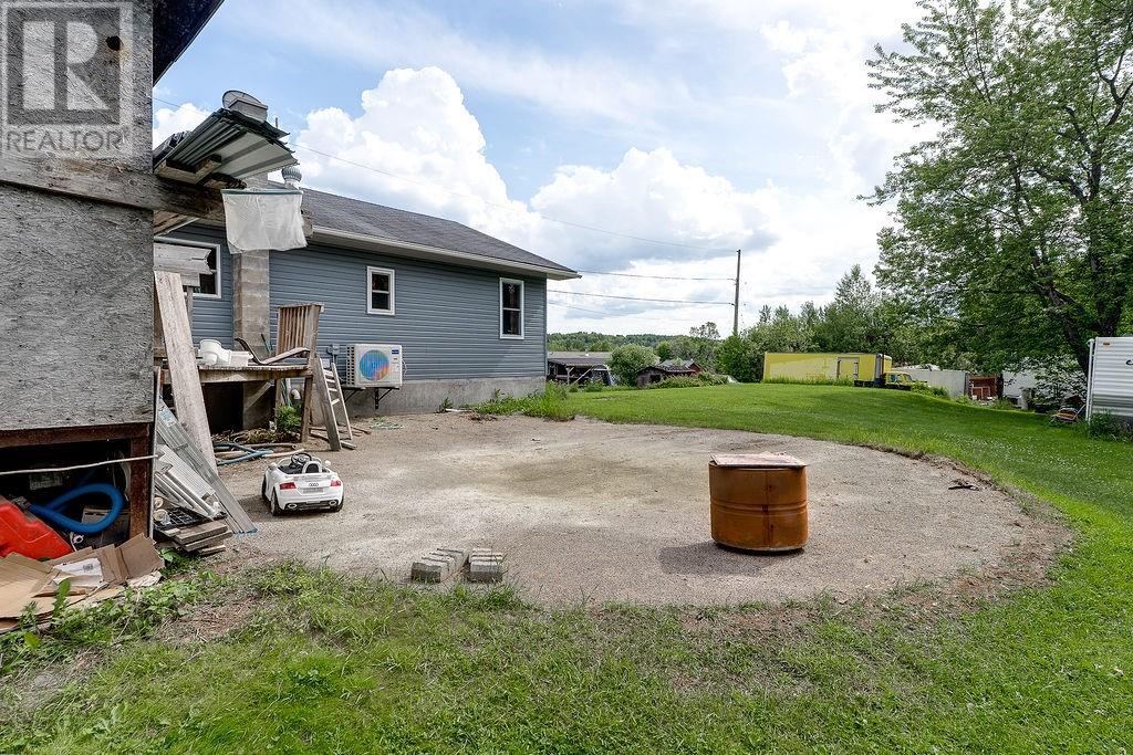15 Willow, Greater Sudbury, Ontario  P0M 3C0 - Photo 17 - 2128813