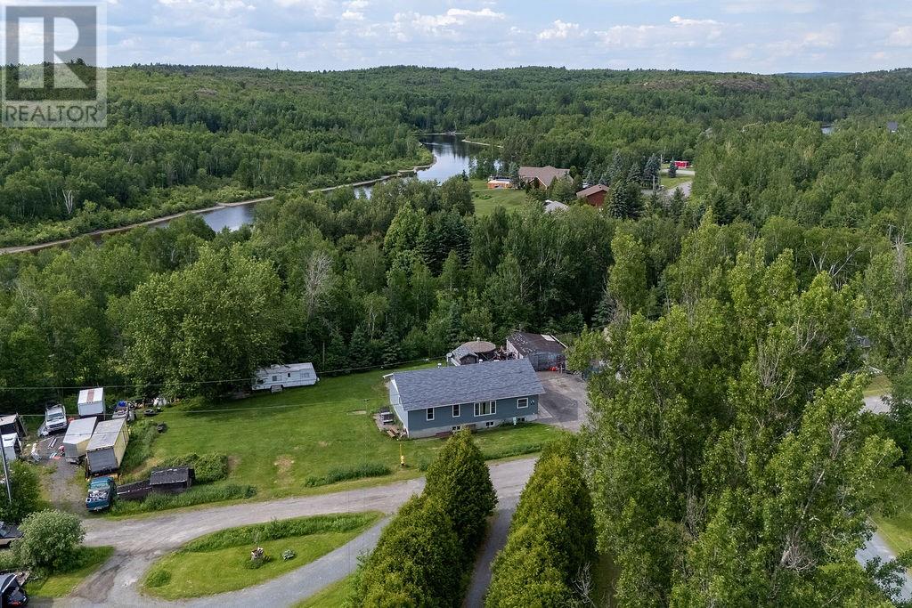 15 Willow, Greater Sudbury, Ontario  P0M 3C0 - Photo 3 - 2128813