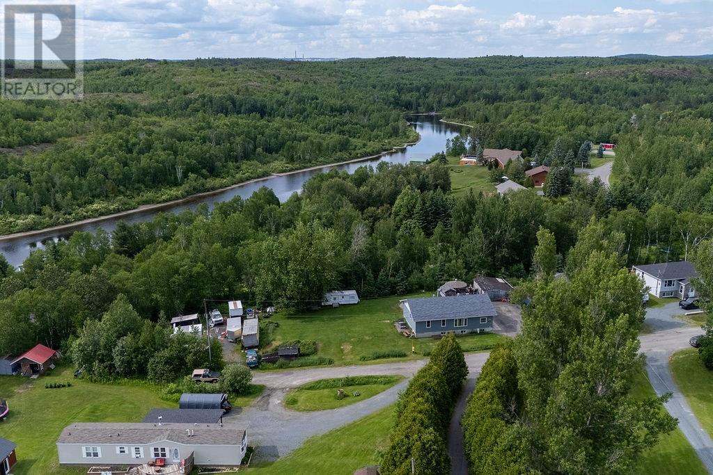 15 Willow, Greater Sudbury, Ontario  P0M 3C0 - Photo 4 - 2128813
