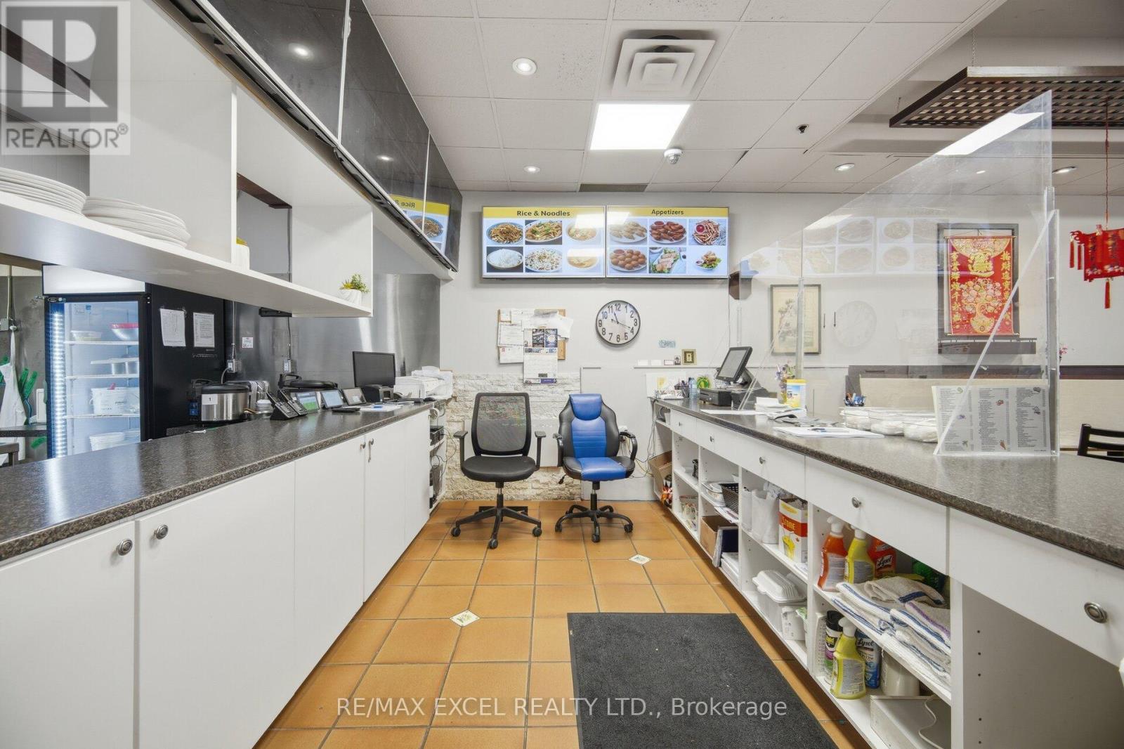 #15 - 441 Clark Avenue, Vaughan (Crestwood-Springfarm-Yorkhill), Ontario  L4J 6W7 - Photo 7 - N13492336