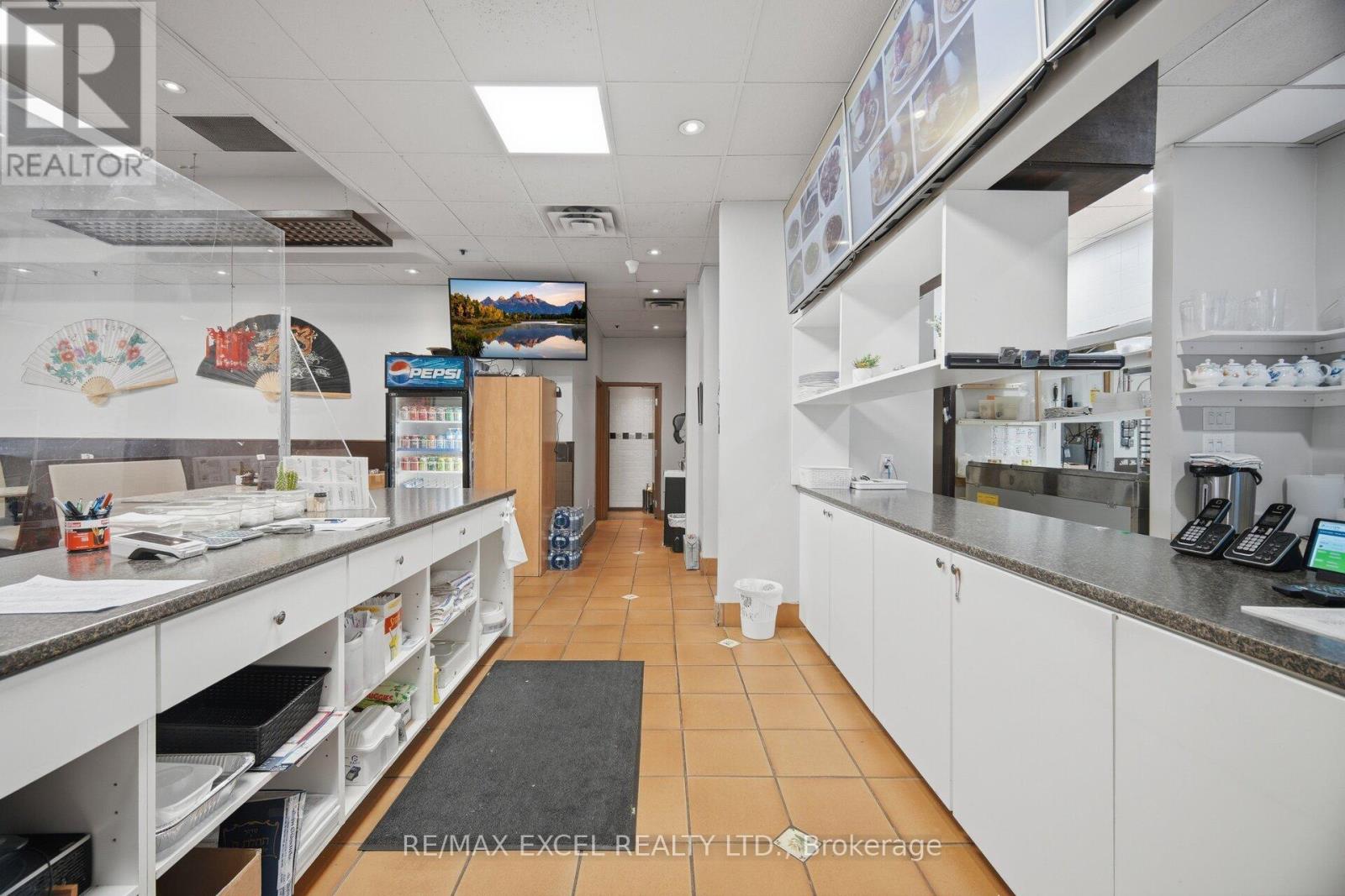#15 - 441 Clark Avenue, Vaughan (Crestwood-Springfarm-Yorkhill), Ontario  L4J 6W7 - Photo 8 - N13492336