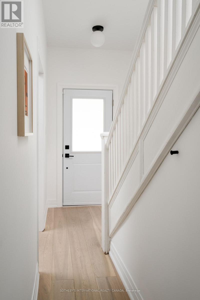 22 Connaught Avenue, Toronto, Ontario  M4L 2V9 - Photo 13 - E13457150