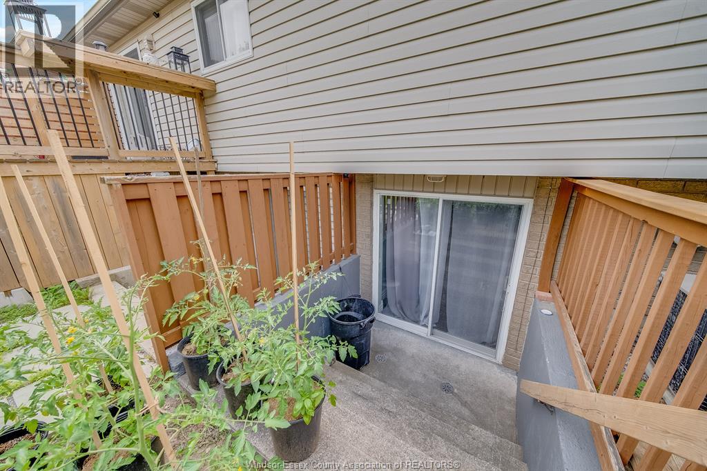 1425 Mickaila Crescent, Tecumseh, Ontario  N8N 4Z2 - Photo 47 - 26015072