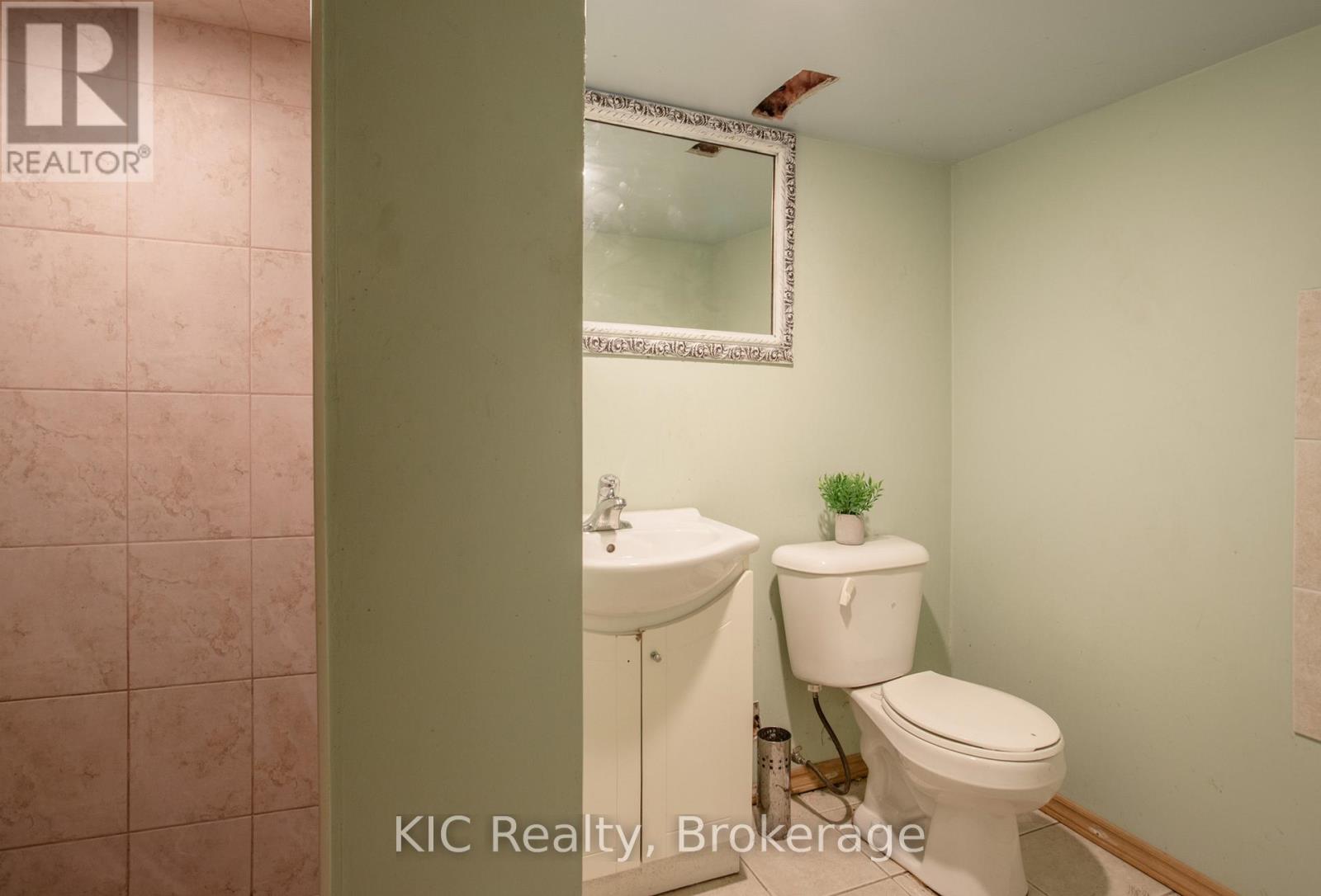 200 Oshawa Boulevard N, Oshawa, Ontario  L1G 5S9 - Photo 24 - E13492402