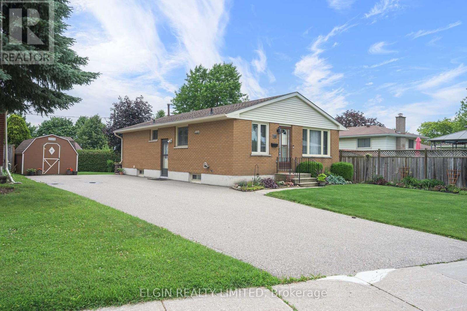 14 Raven Avenue, St. Thomas, Ontario  N5R 5L1 - Photo 2 - X13492472