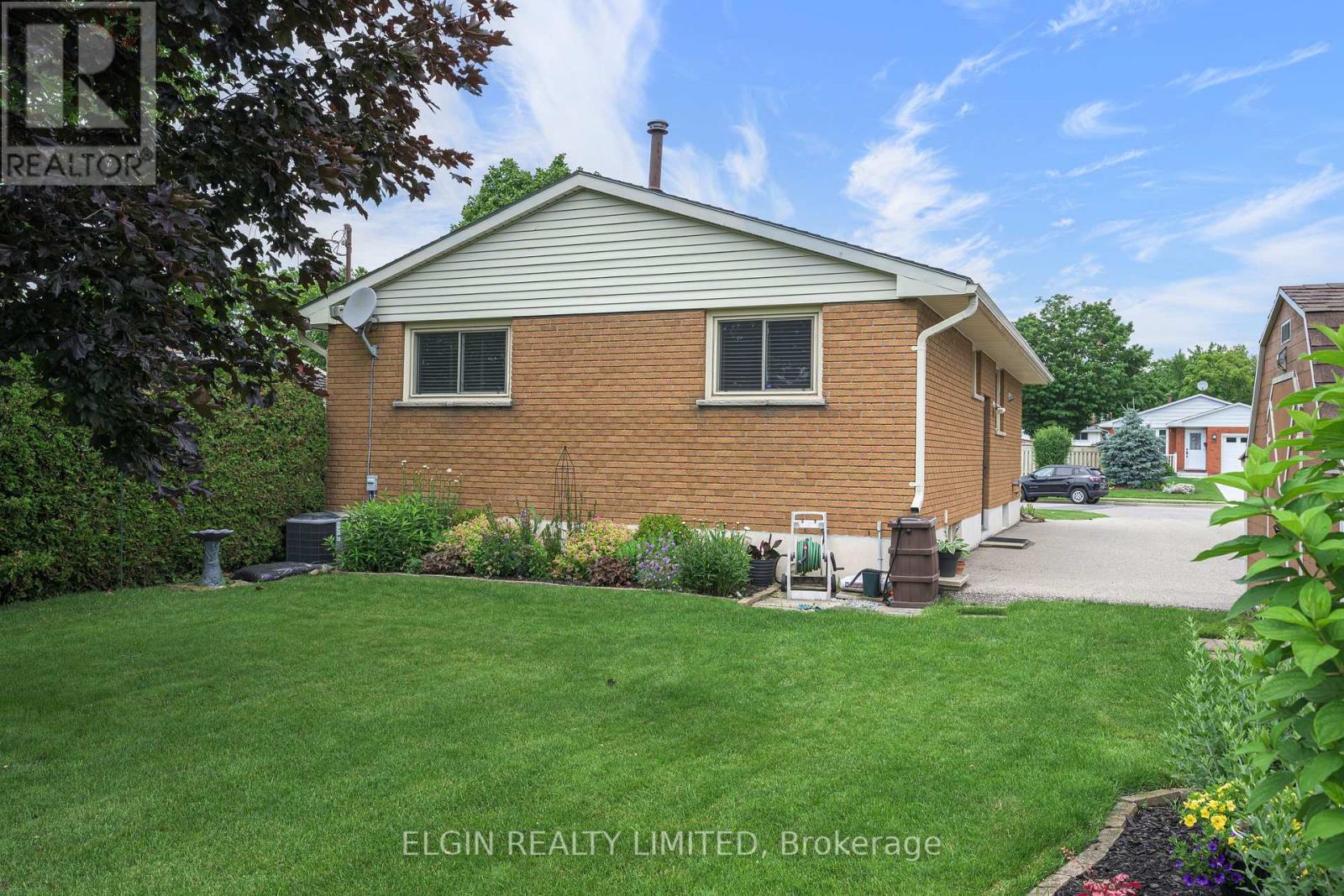 14 Raven Avenue, St. Thomas, Ontario  N5R 5L1 - Photo 8 - X13492472