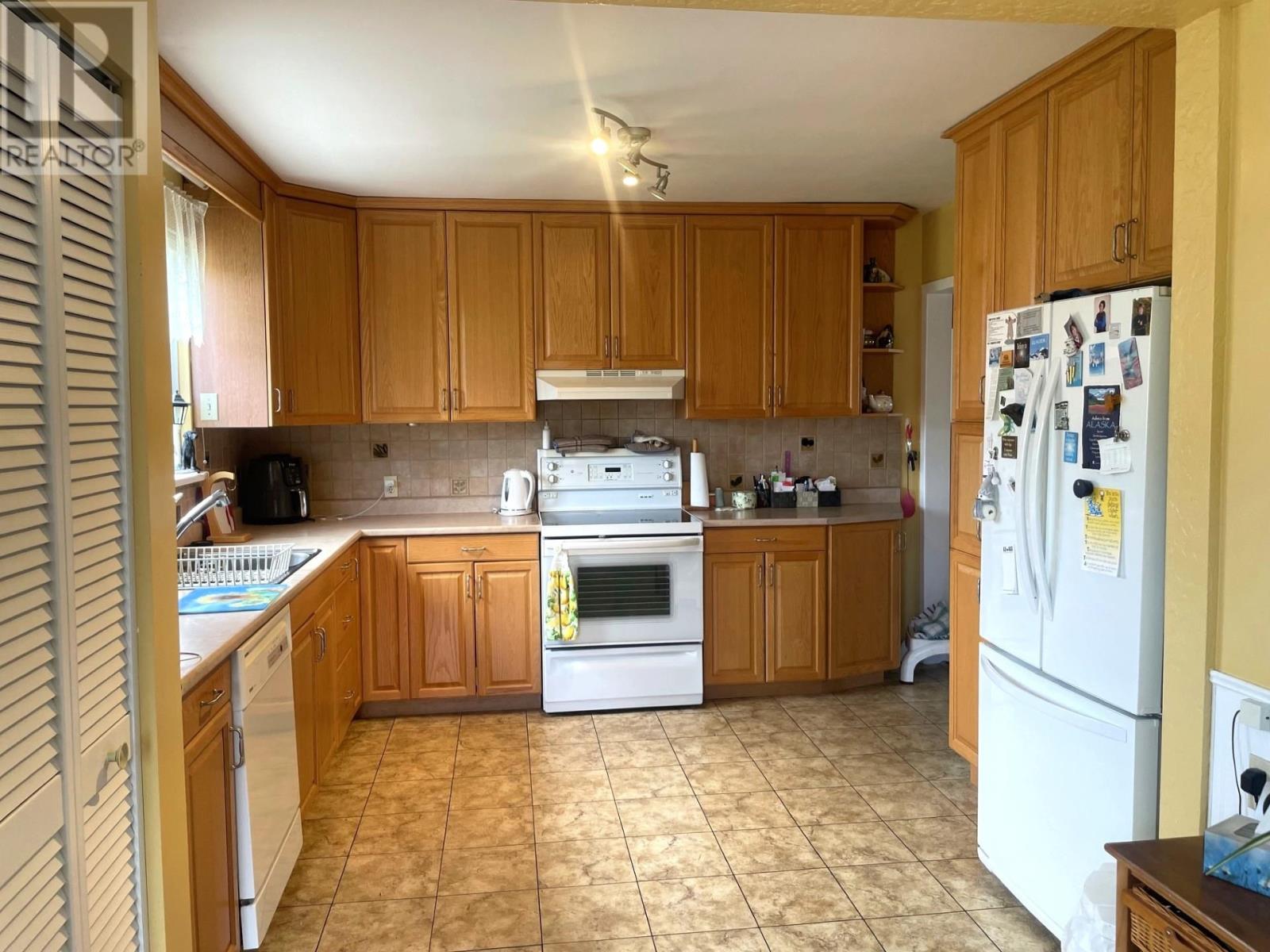 2044 Begin St E, Thunder Bay, Ontario  P7E 5L5 - Photo 3 - TB2601590