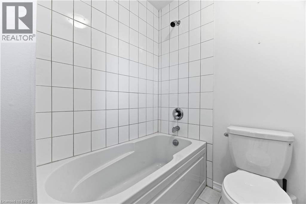 46 Munro Circle, Brantford, Ontario  N3T 0R3 - Photo 26 - 40840805