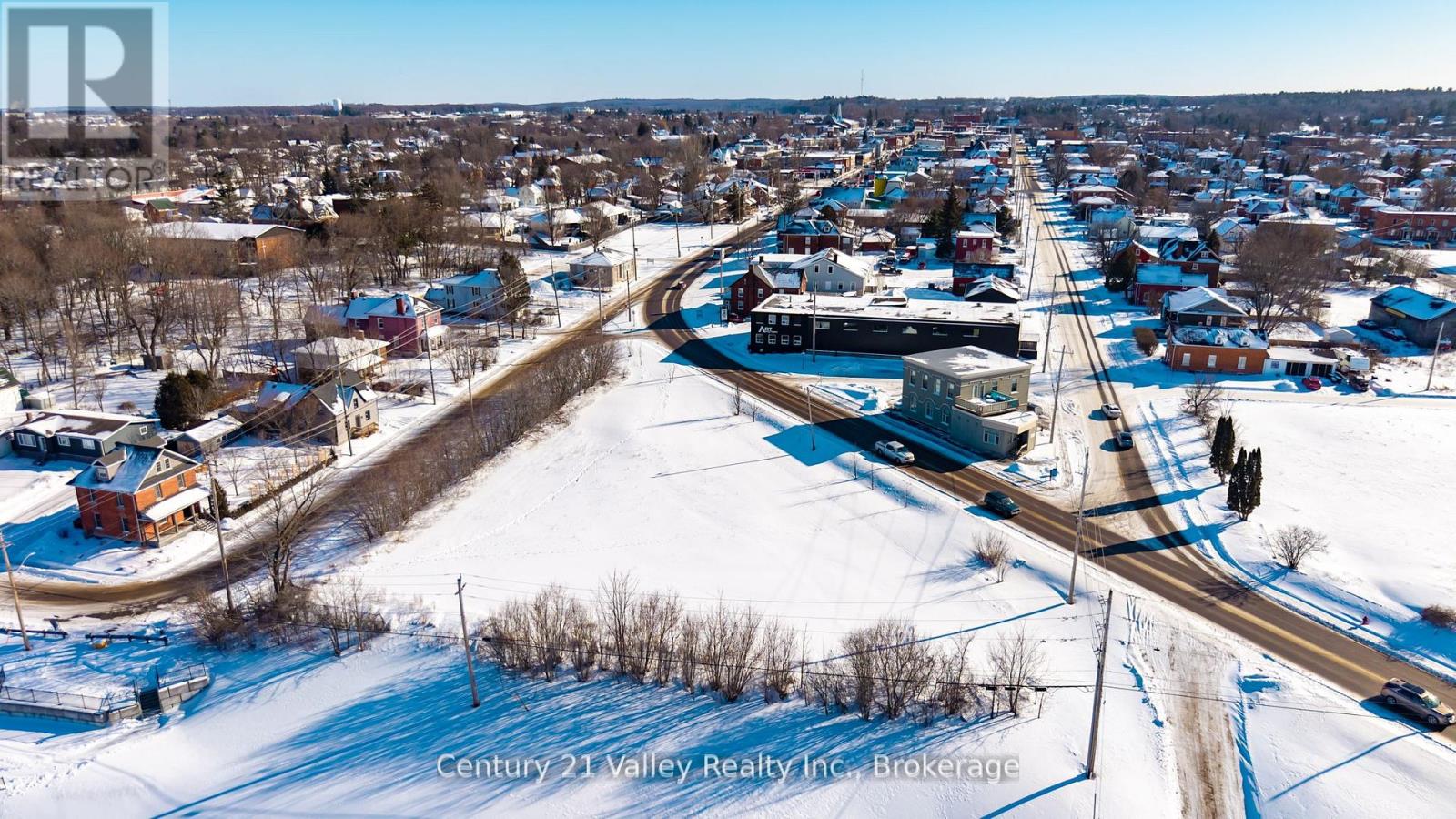 20 Bridge Street, Renfrew, Ontario  K7V 3R2 - Photo 6 - X13492520