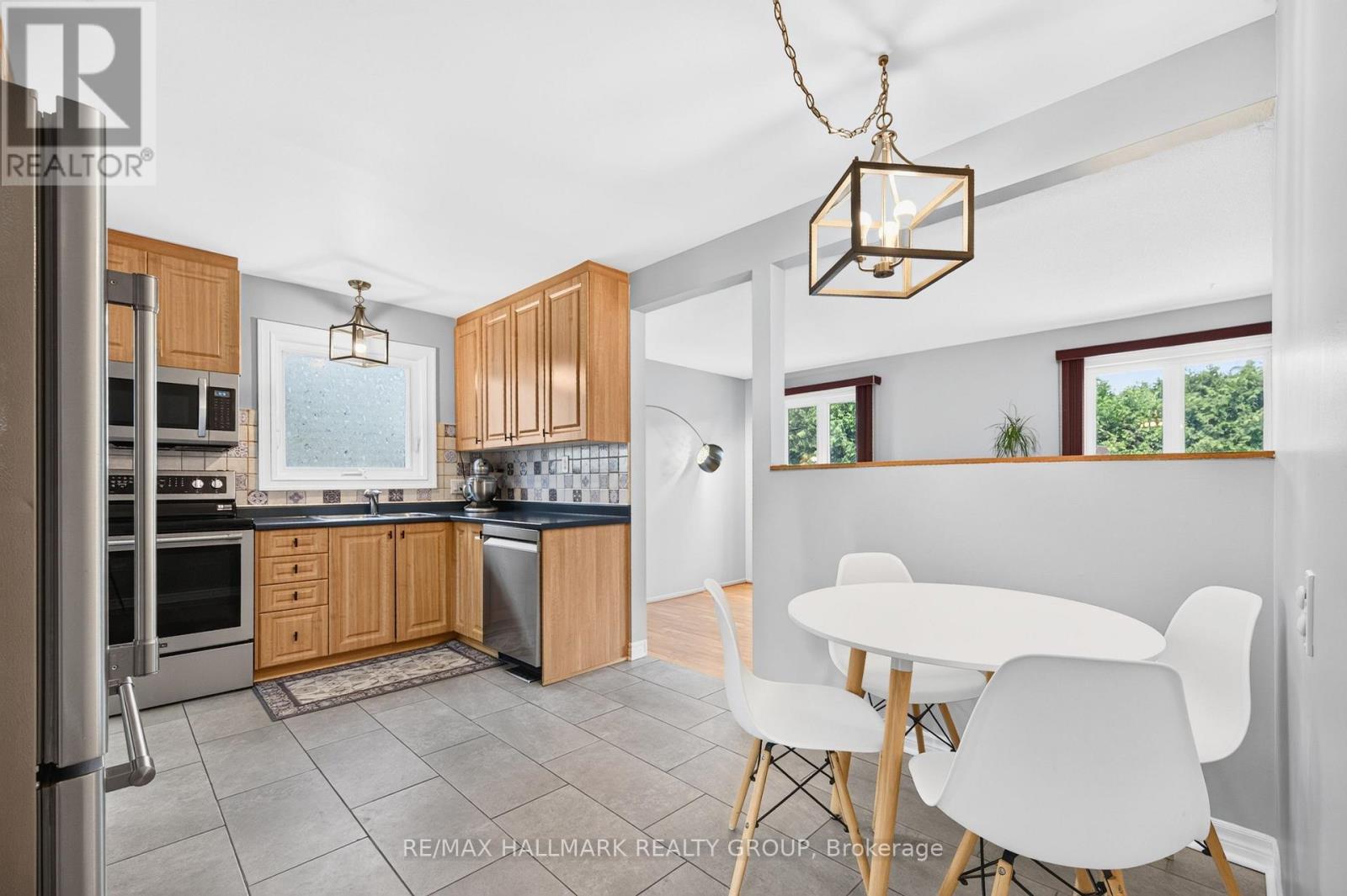 6417 St Louis Drive, Ottawa, Ontario  K1C 2X9 - Photo 13 - X13492516