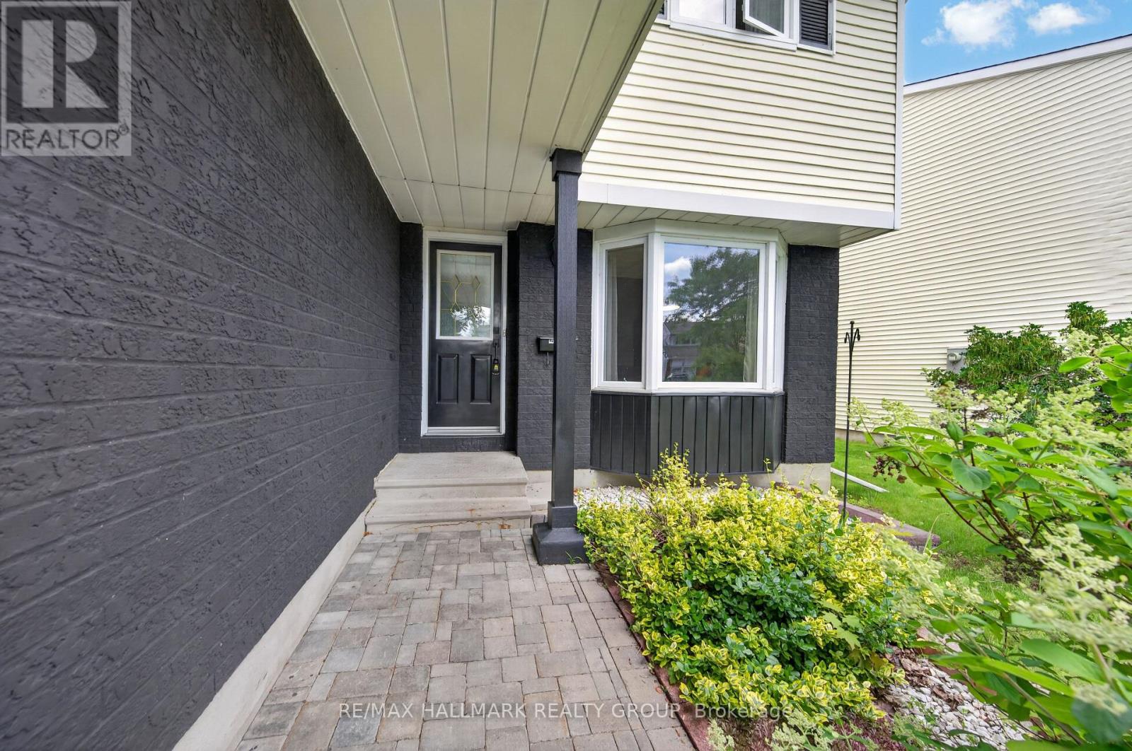 6417 St Louis Drive, Ottawa, Ontario  K1C 2X9 - Photo 4 - X13492516
