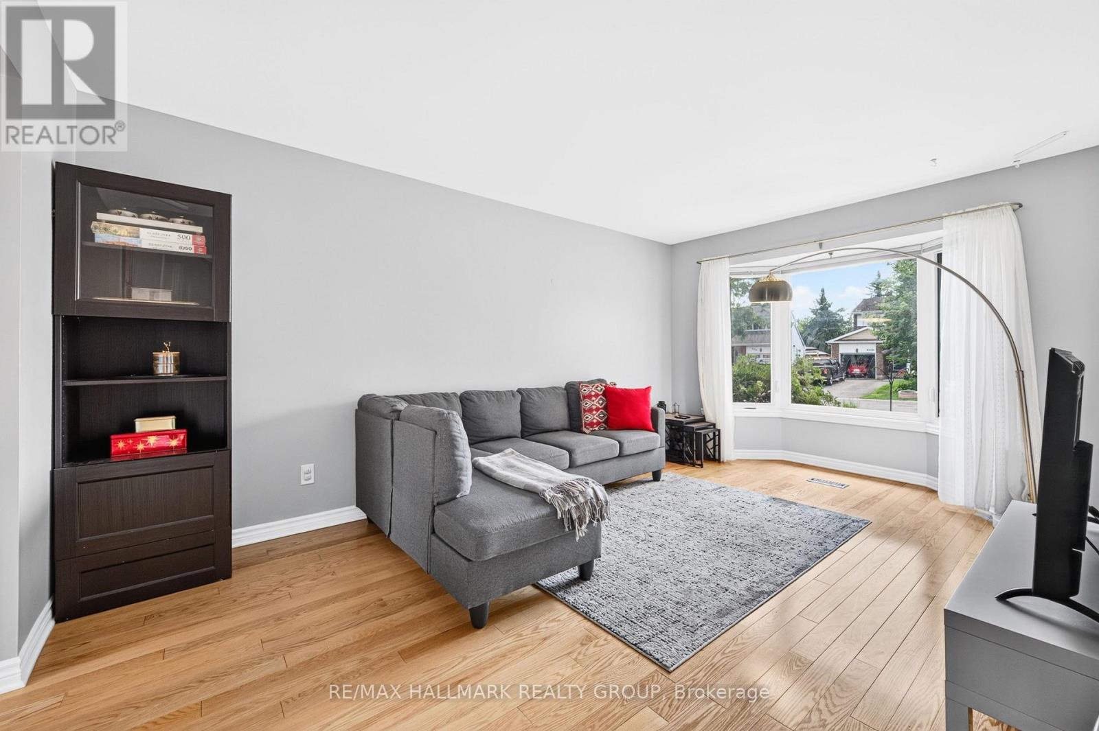 6417 St Louis Drive, Ottawa, Ontario  K1C 2X9 - Photo 8 - X13492516