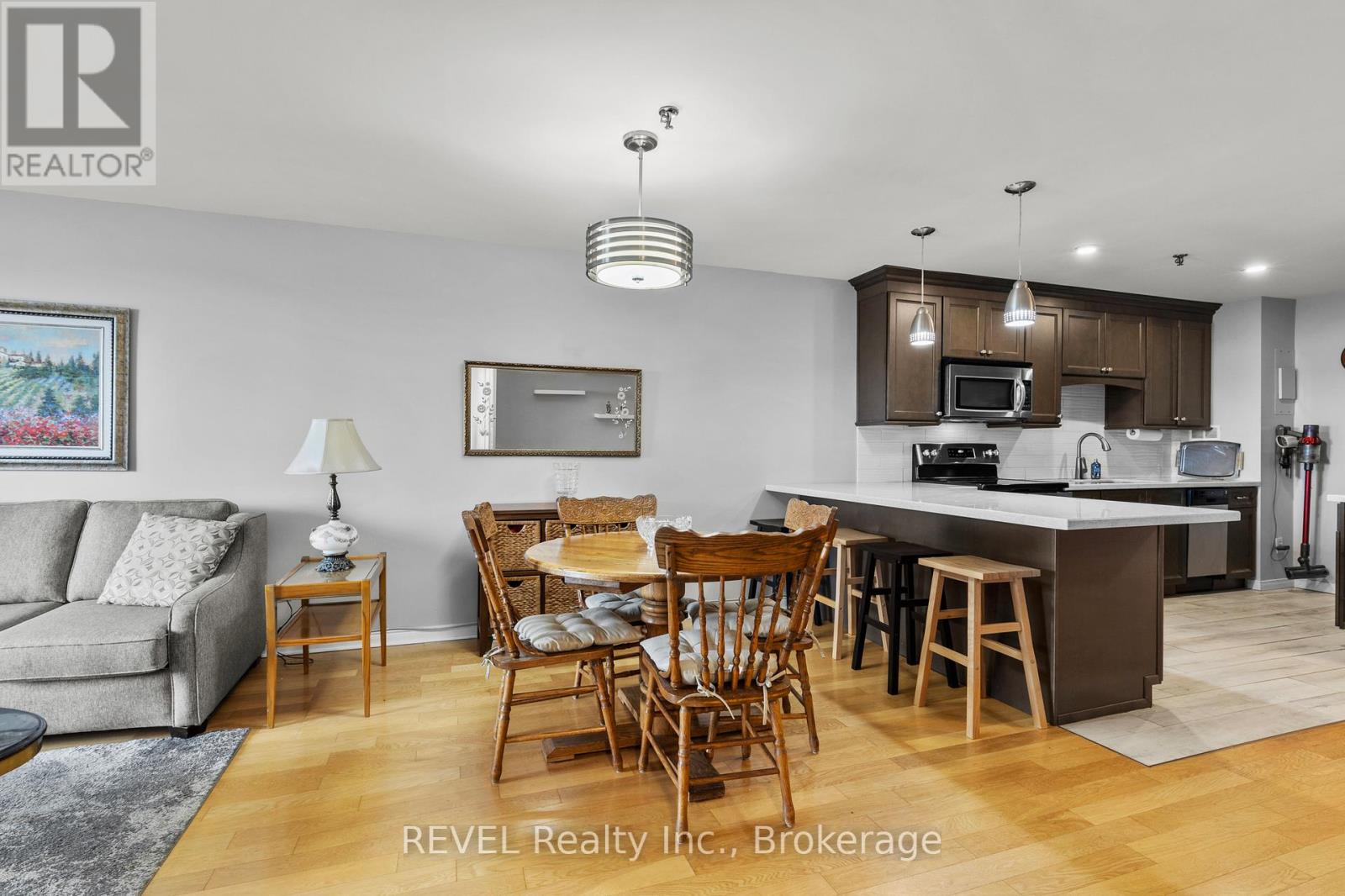 401 - 3955 Portage Road, Niagara Falls, Ontario  L2J 3W2 - Photo 12 - X13492432