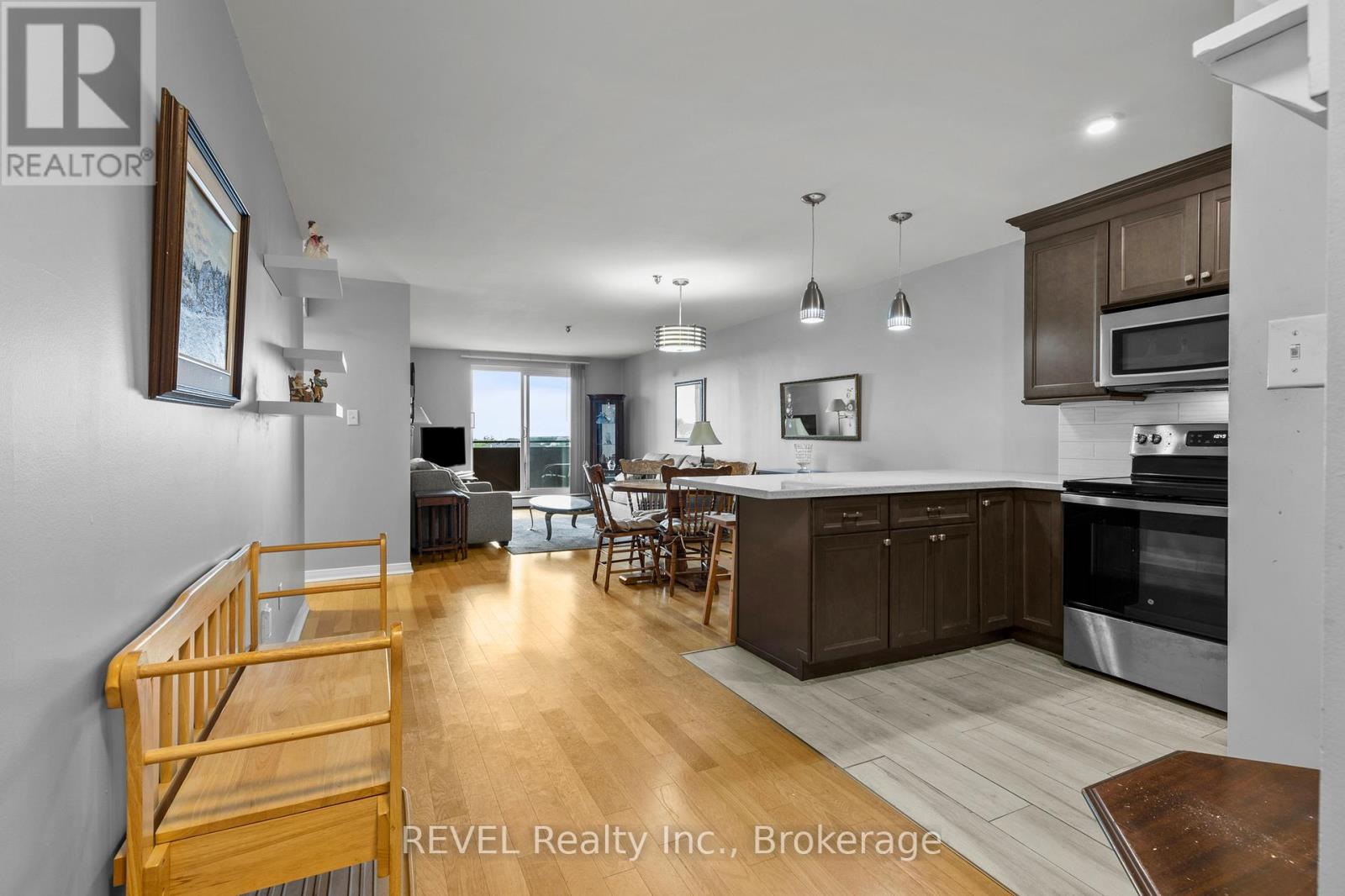 401 - 3955 Portage Road, Niagara Falls, Ontario  L2J 3W2 - Photo 6 - X13492432