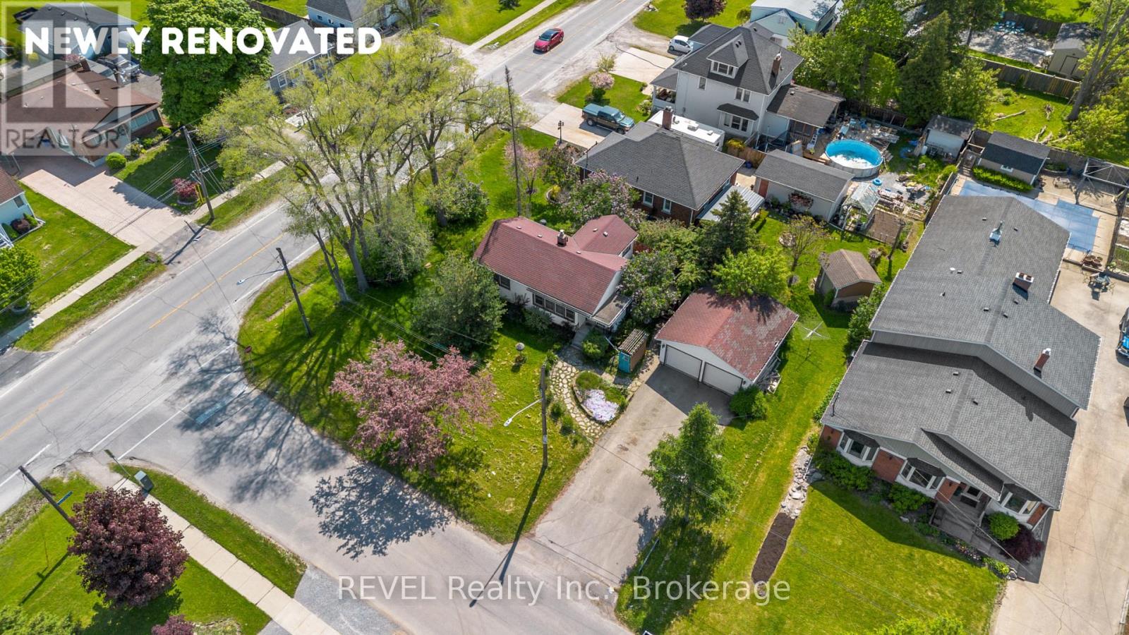 7962 Booth Street, Niagara Falls, Ontario  L2H 1E8 - Photo 1 - X13492456