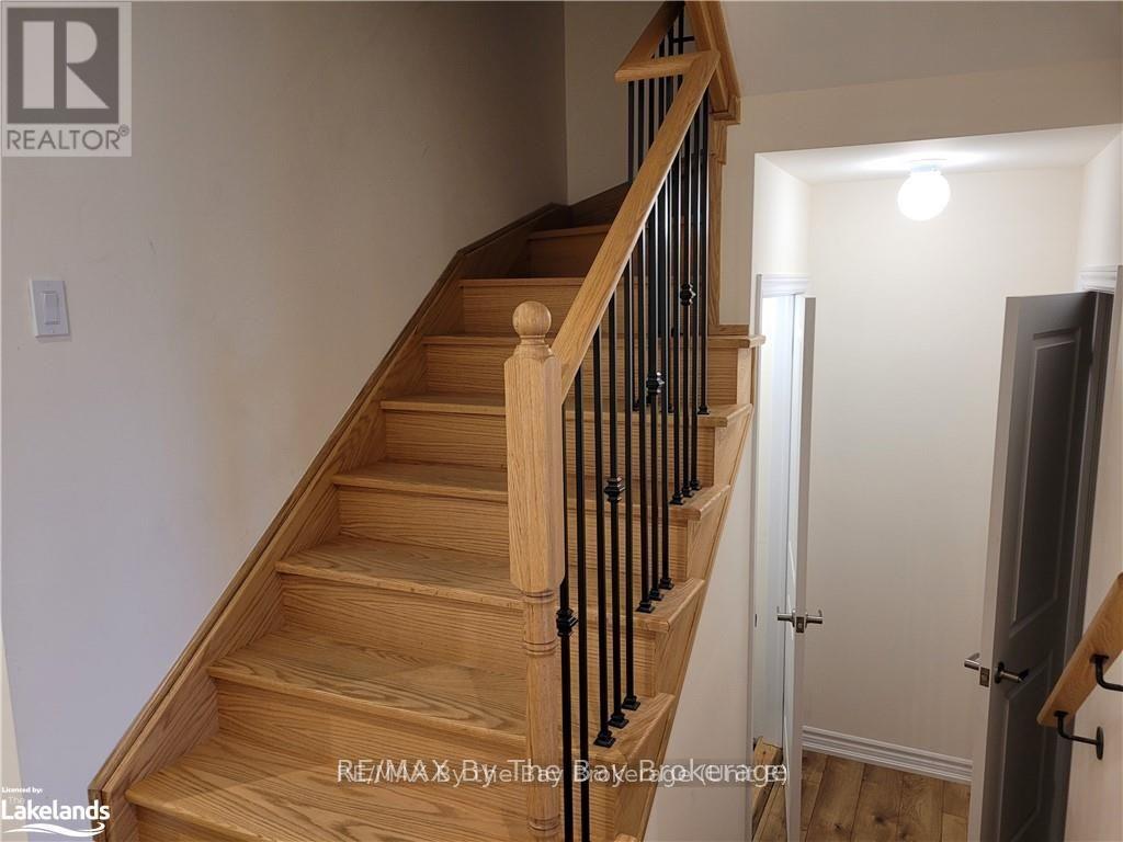 3 Bianca Crescent, Wasaga Beach, Ontario  L9Z 1P6 - Photo 7 - S13492436