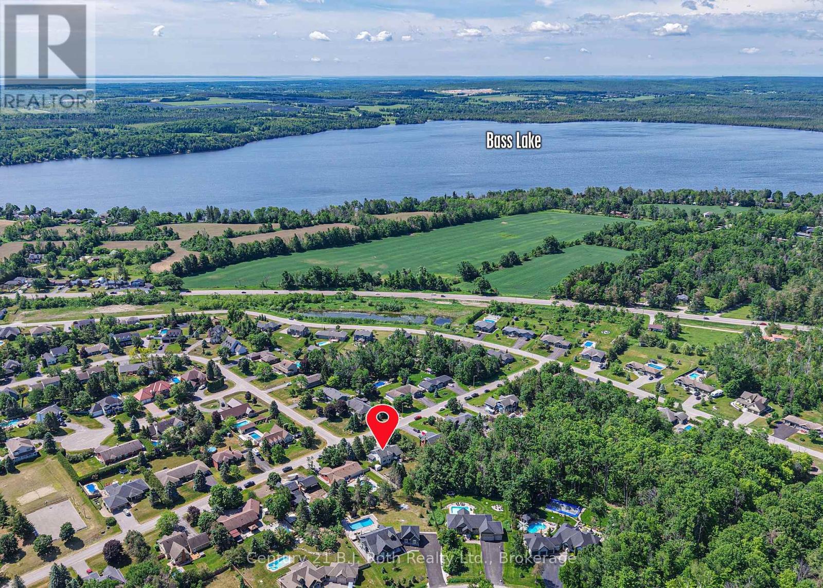 1958 Confederation Drive, Severn, Ontario  L3V 7L1 - Photo 6 - S13492554