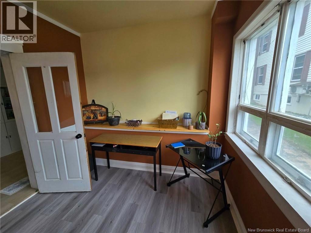 666 King, Bathurst, New Brunswick  E2A 1R1 - Photo 20 - NB142766