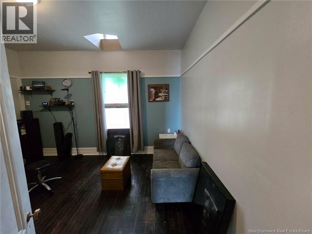 666 King, Bathurst, New Brunswick  E2A 1R1 - Photo 40 - NB142766