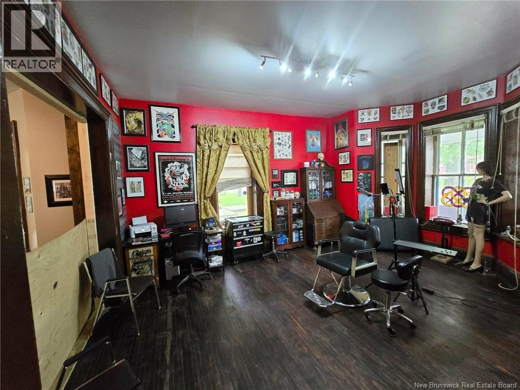 666 King, Bathurst, New Brunswick  E2A 1R1 - Photo 28 - NB142766