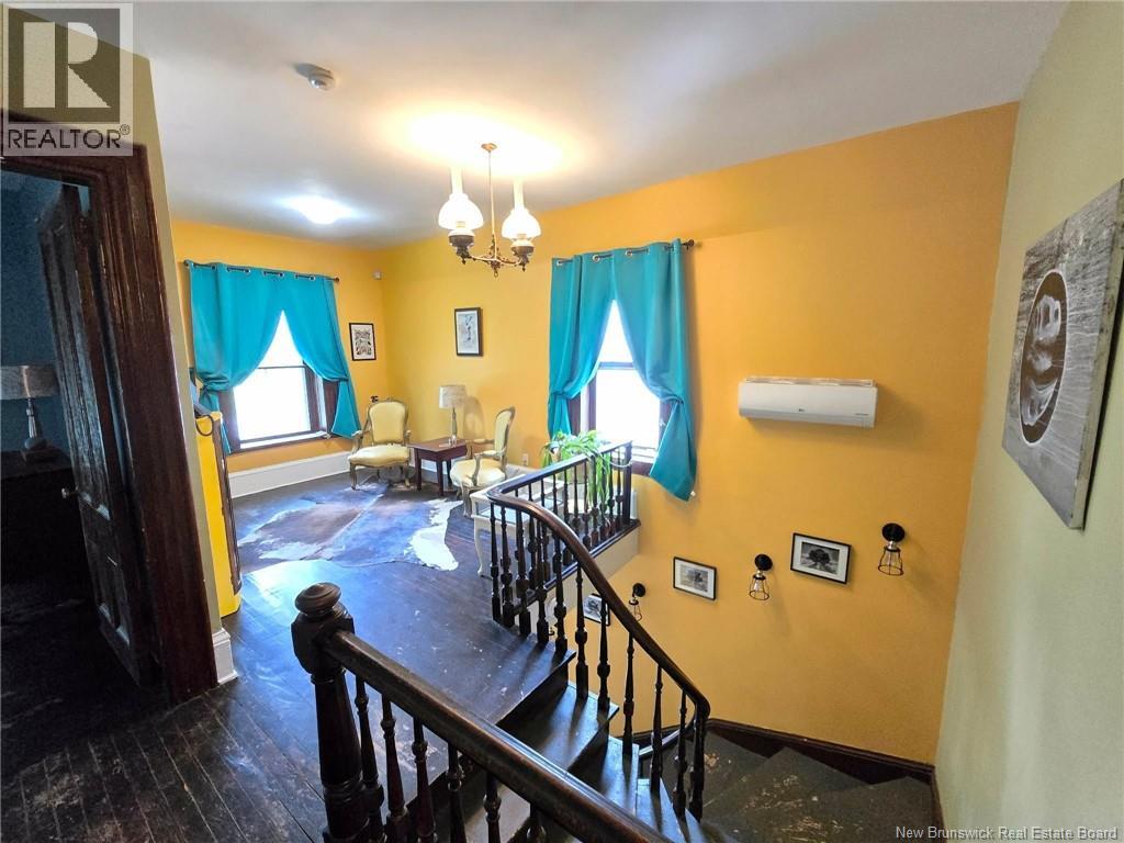 666 King, Bathurst, New Brunswick  E2A 1R1 - Photo 33 - NB142766