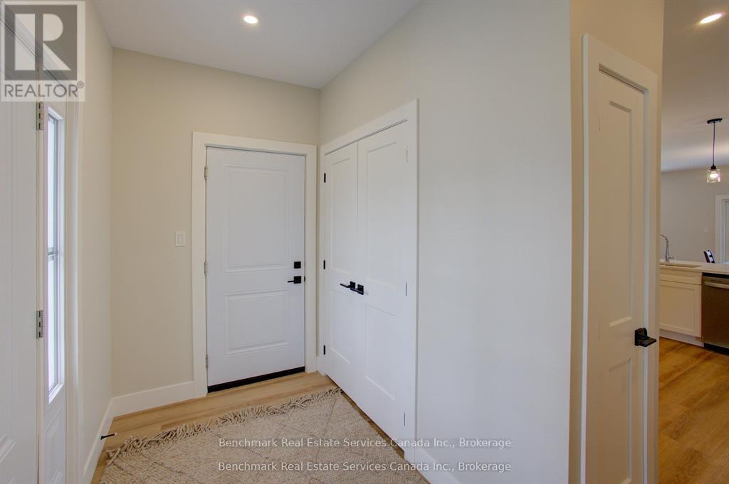 52 - 1182 Queen Street, Kincardine, Ontario  N2Z 1G4 - Photo 2 - X13492550
