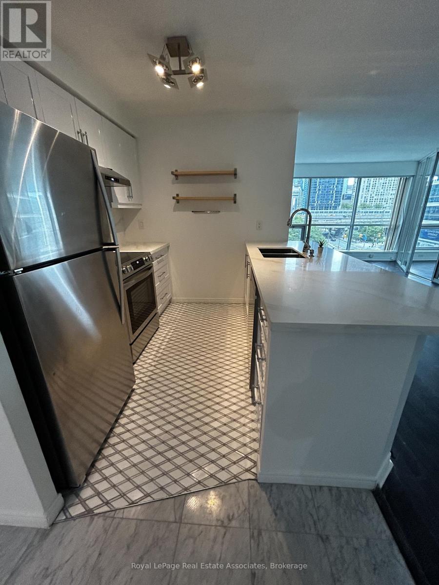 507 - 10 Yonge Street, Toronto, Ontario  M5E 1R4 - Photo 3 - C13492410