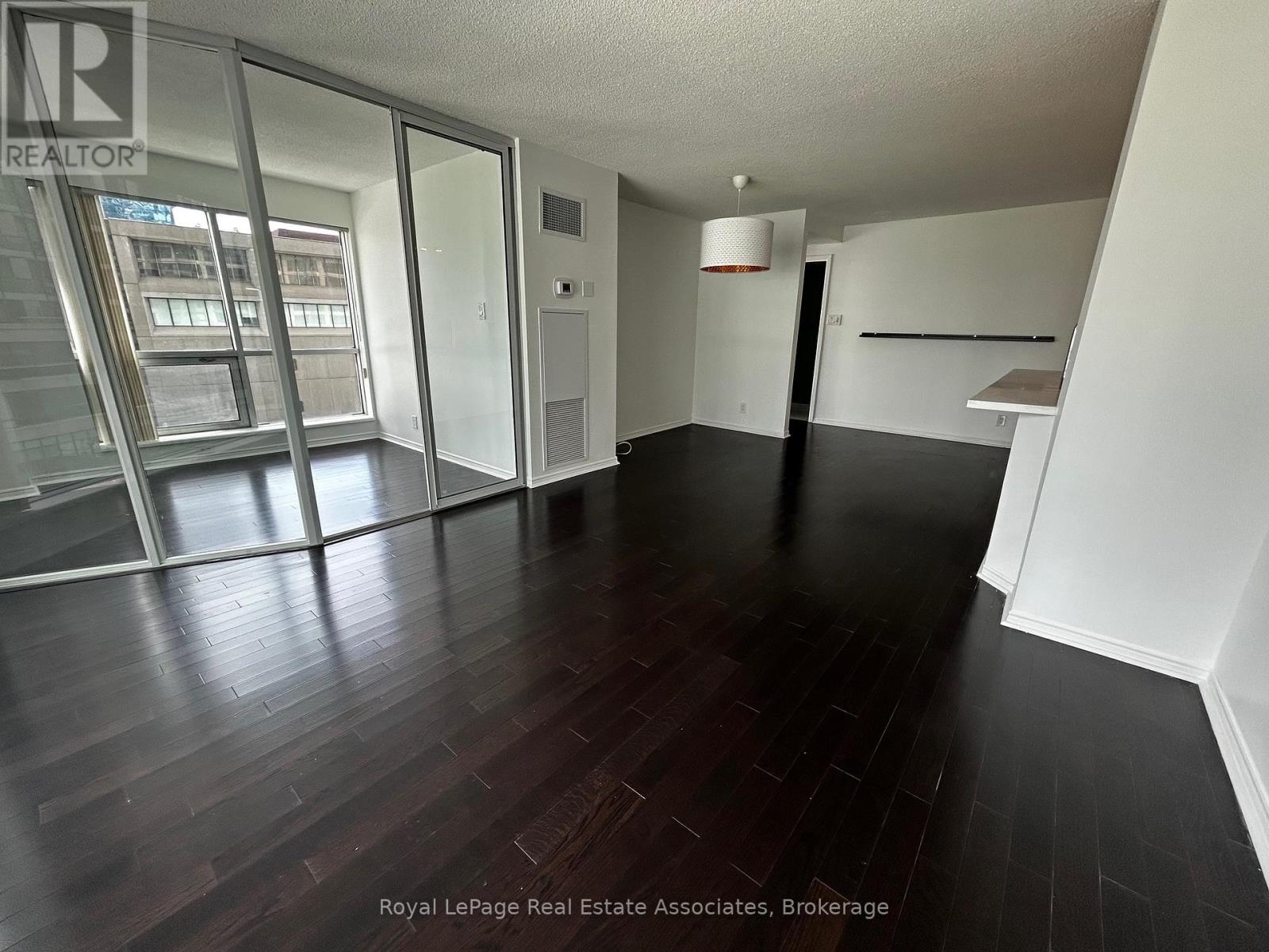 507 - 10 Yonge Street, Toronto, Ontario  M5E 1R4 - Photo 9 - C13492410