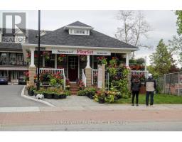 10423 ISLINGTON AVENUE, Vaughan, Ontario