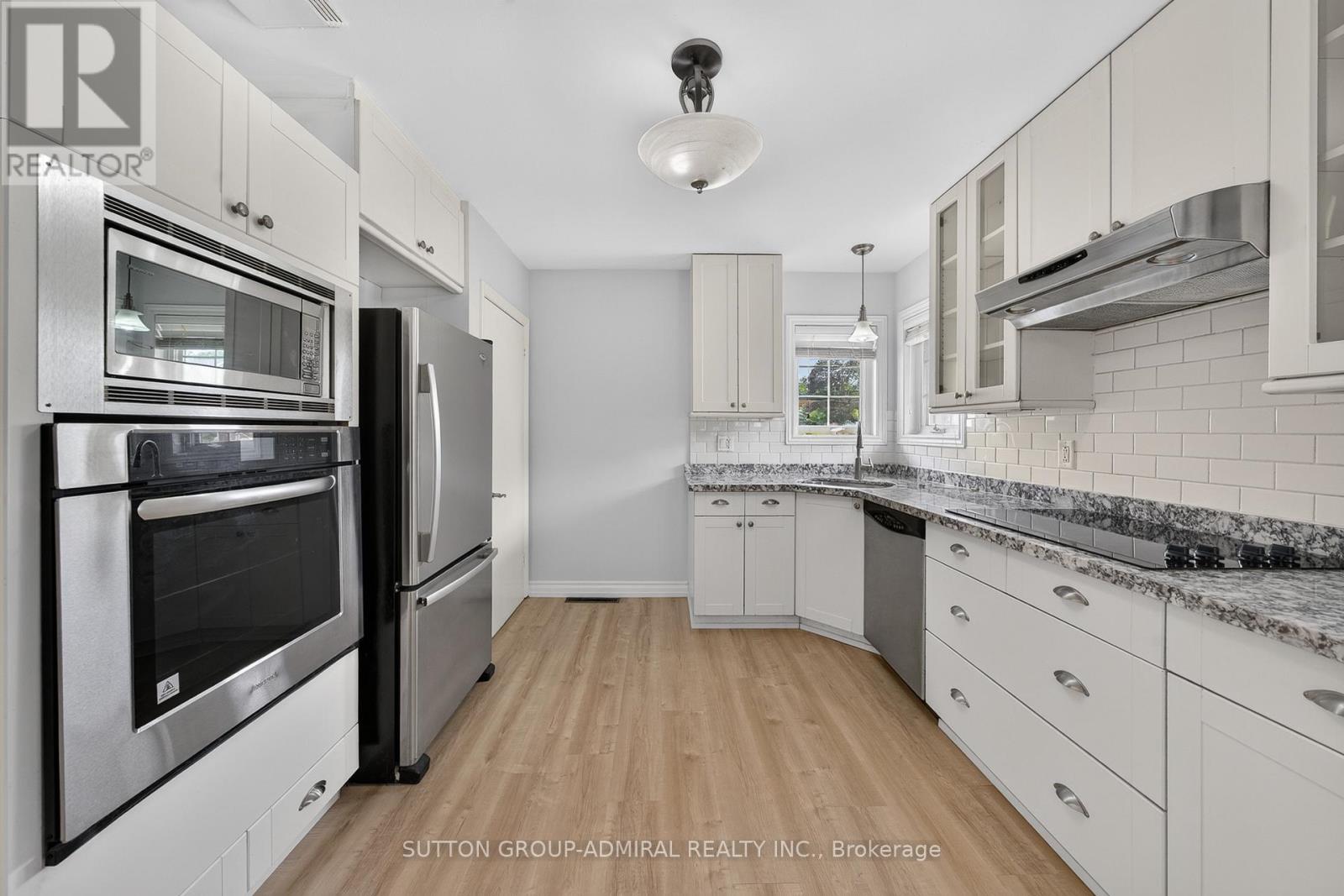 26 Shannon Street, Barrie, Ontario  L4M 2K8 - Photo 14 - S13492412