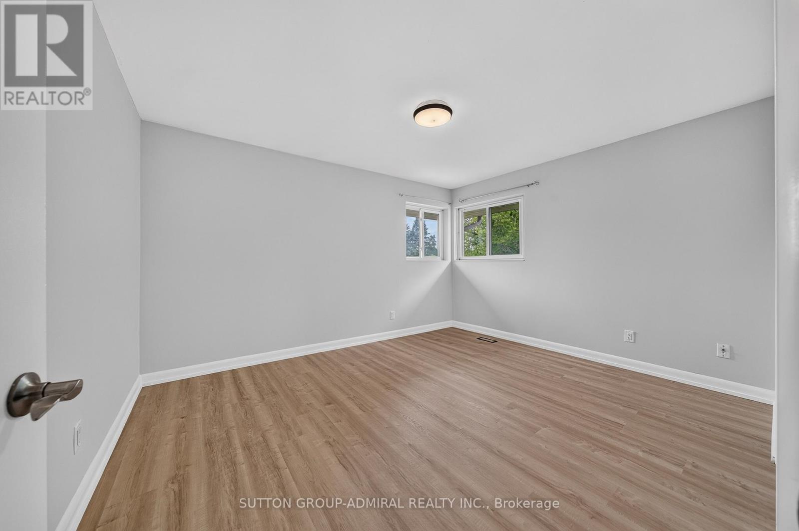 26 Shannon Street, Barrie, Ontario  L4M 2K8 - Photo 19 - S13492412