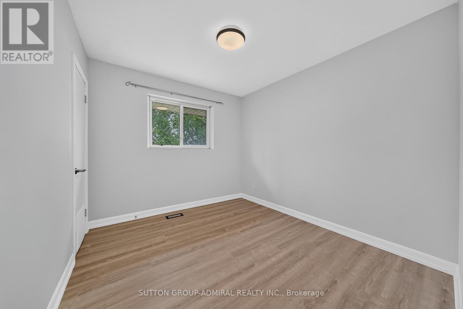 26 Shannon Street, Barrie, Ontario  L4M 2K8 - Photo 22 - S13492412