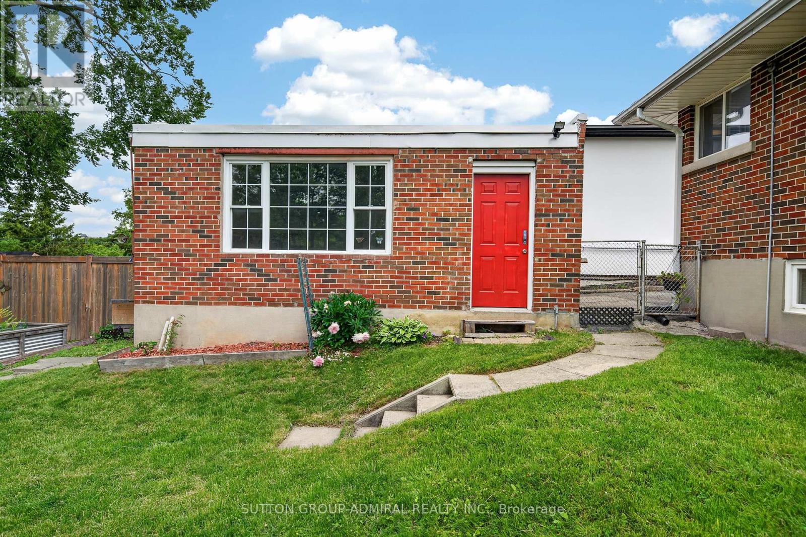 26 Shannon Street, Barrie, Ontario  L4M 2K8 - Photo 40 - S13492412