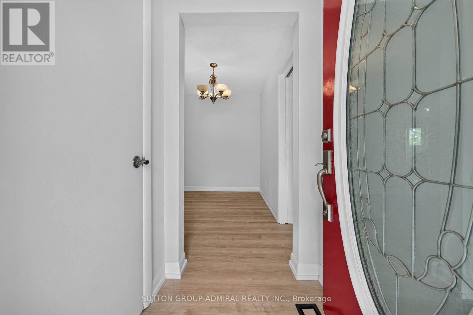26 Shannon Street, Barrie, Ontario  L4M 2K8 - Photo 7 - S13492412
