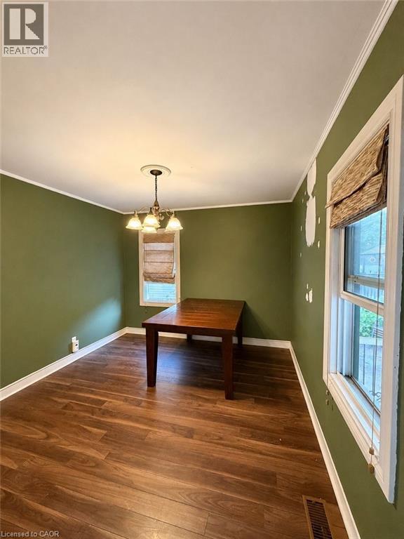 294 East 27th Street, Hamilton, Ontario  L8V 3G6 - Photo 5 - 40843151