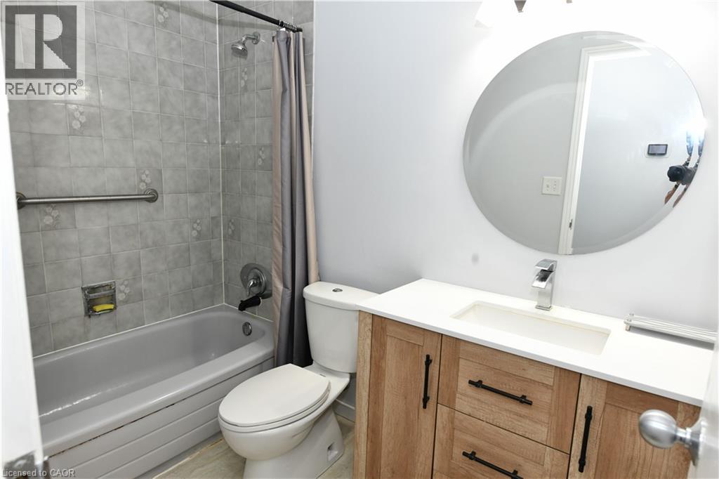 5 Harmony Court, Cambridge, Ontario  N1R 7T3 - Photo 3 - 40842695