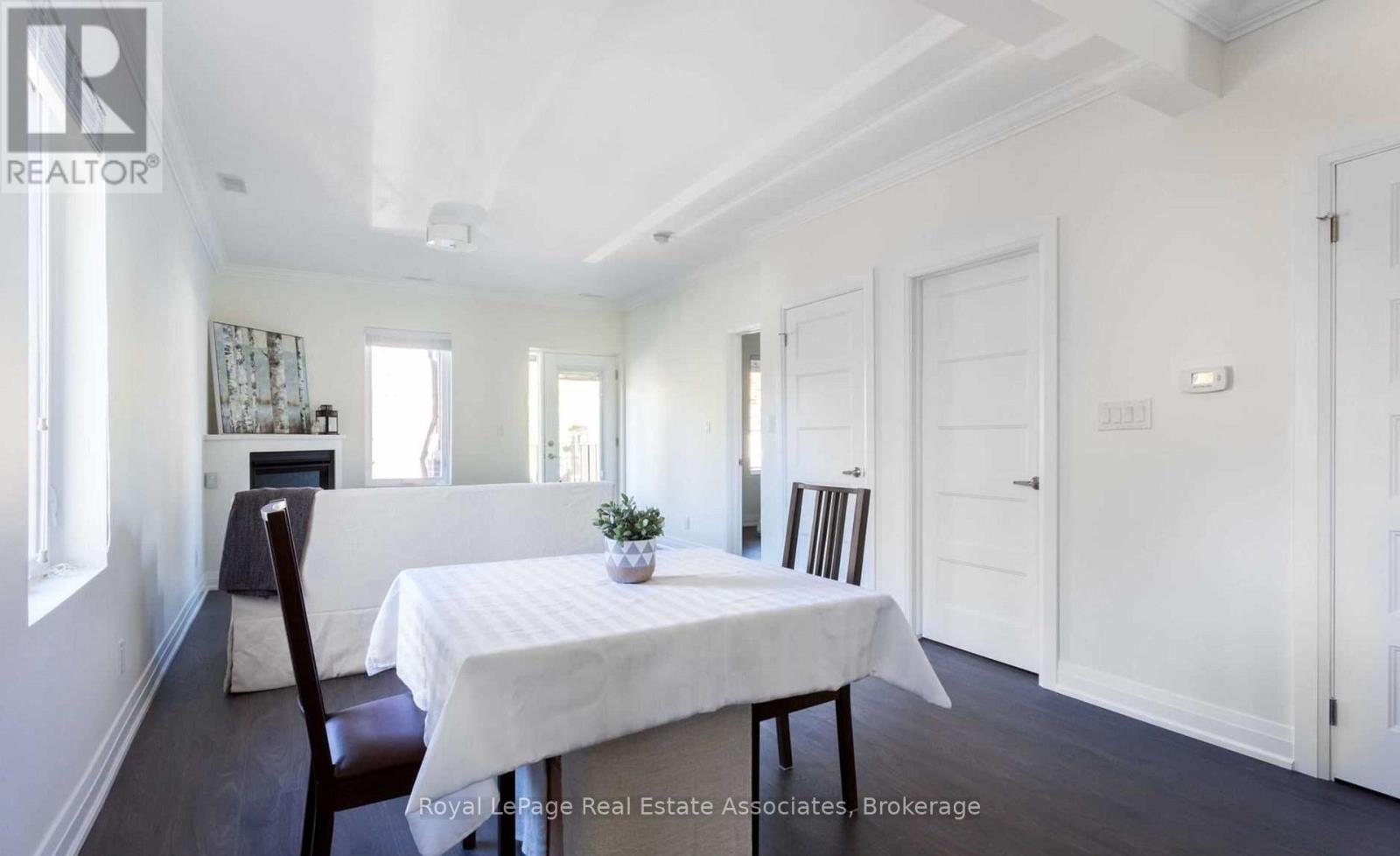 2nd Flr - 61 Jerome Street, Toronto, Ontario  M6P 1H8 - Photo 11 - W13492400