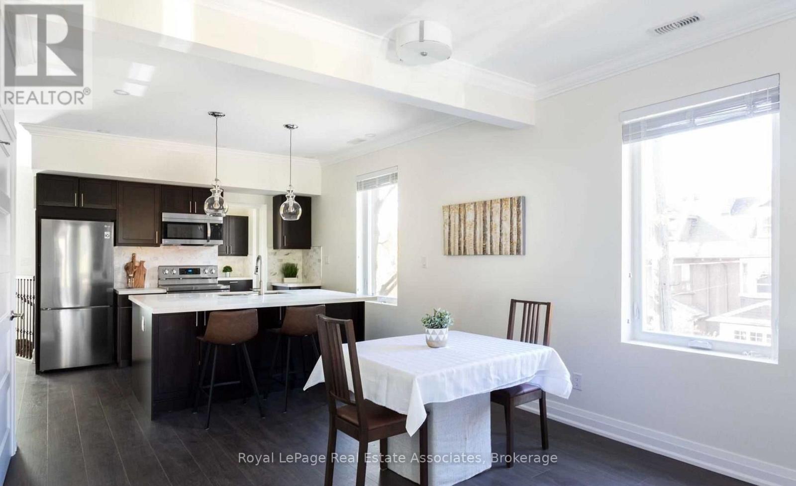 2nd Flr - 61 Jerome Street, Toronto, Ontario  M6P 1H8 - Photo 17 - W13492400