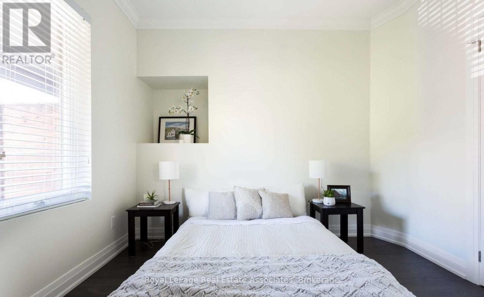 2nd Flr - 61 Jerome Street, Toronto, Ontario  M6P 1H8 - Photo 19 - W13492400