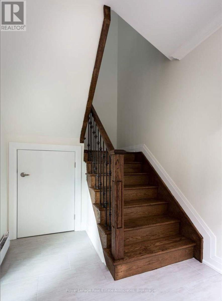 2nd Flr - 61 Jerome Street, Toronto, Ontario  M6P 1H8 - Photo 31 - W13492400