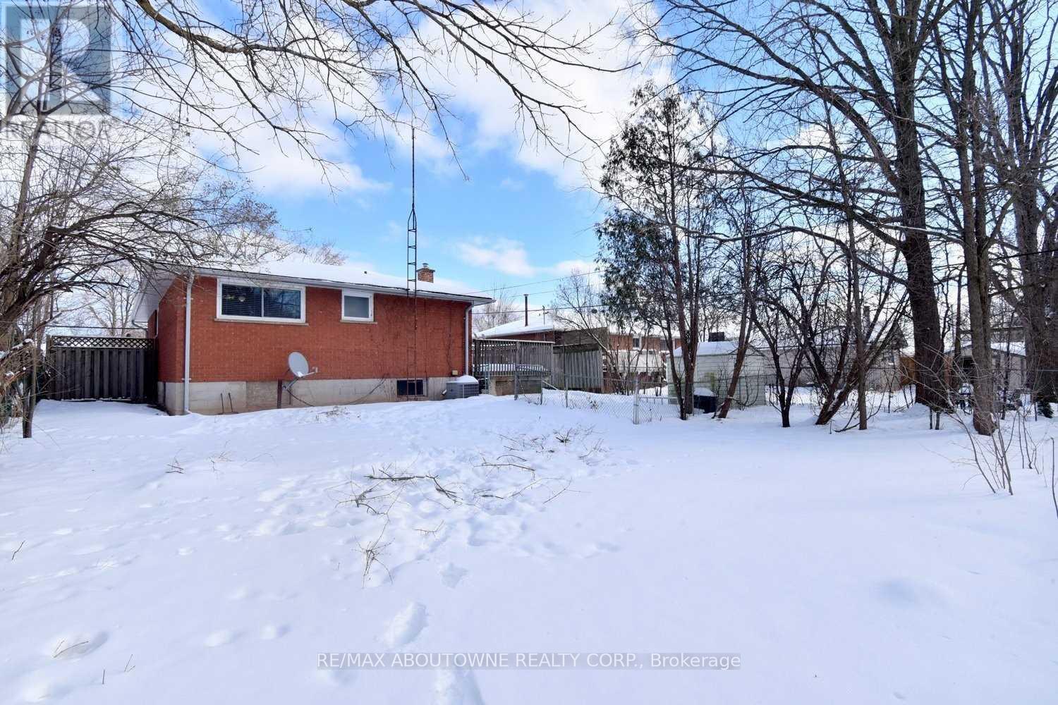 314 Bevan Drive, Burlington, Ontario  L7L 4L2 - Photo 30 - W13492418