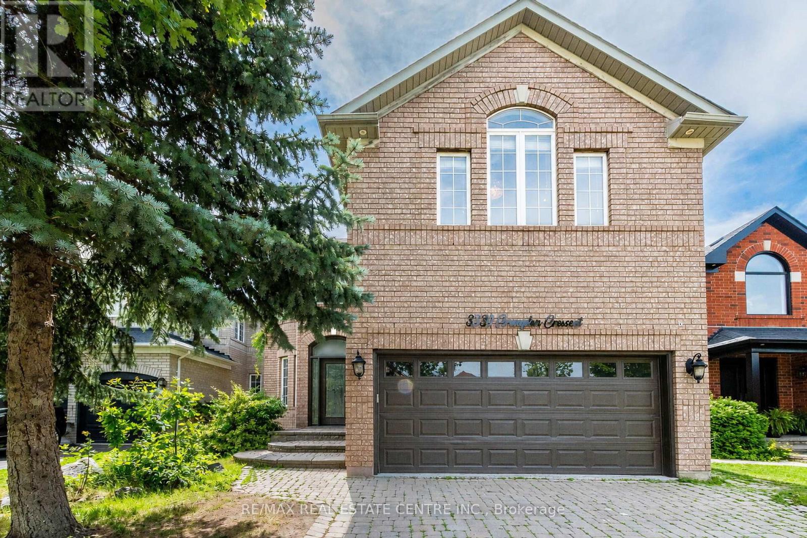 3339 CROMPTON CRESCENT, Mississauga, Ontario