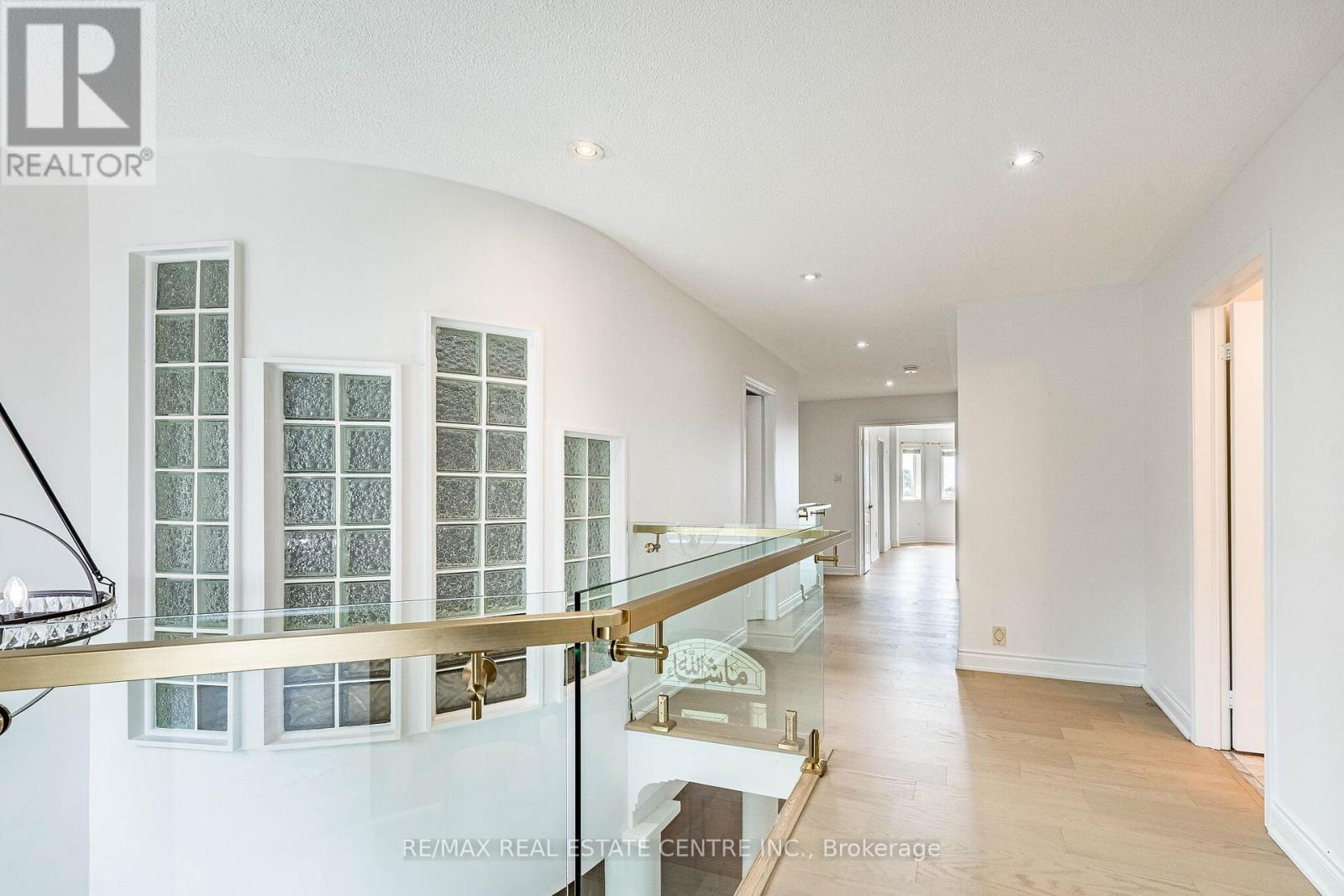3339 Crompton Crescent, Mississauga, Ontario  L5B 4C7 - Photo 22 - W13492514