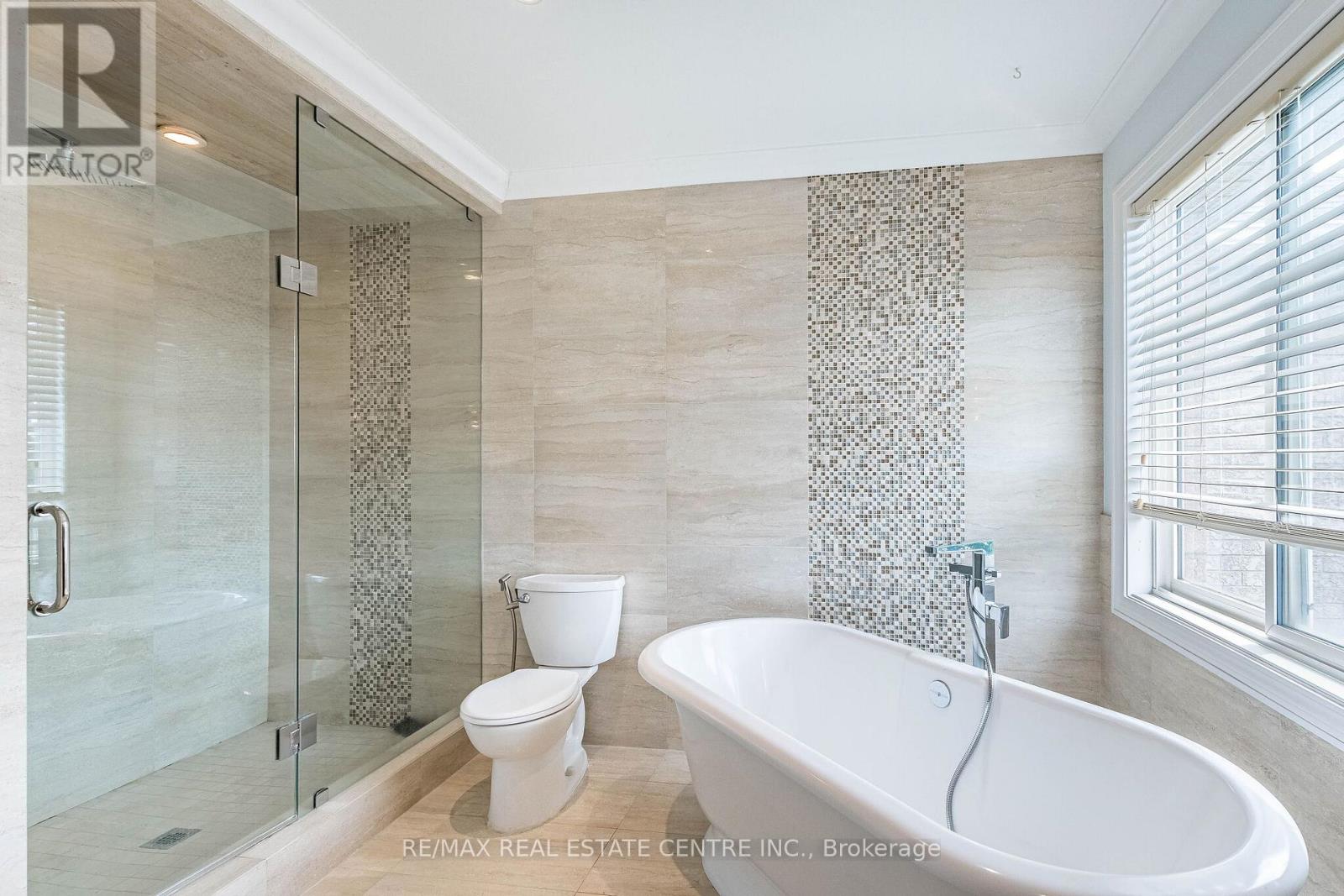 3339 Crompton Crescent, Mississauga, Ontario  L5B 4C7 - Photo 27 - W13492514